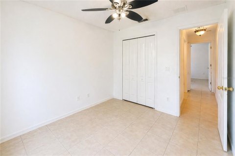 House in Winter Garden, Florida 3 bedrooms, 151.24 sq.m. № 2152360 - photo 5