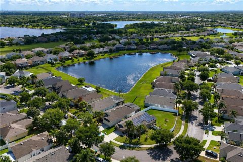 House in Winter Garden, Florida 3 bedrooms, 151.24 sq.m. № 2152360 - photo 30