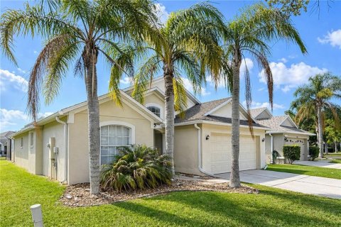 House in Winter Garden, Florida 3 bedrooms, 151.24 sq.m. № 2152360 - photo 2