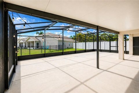 House in Winter Garden, Florida 3 bedrooms, 151.24 sq.m. № 2152360 - photo 28