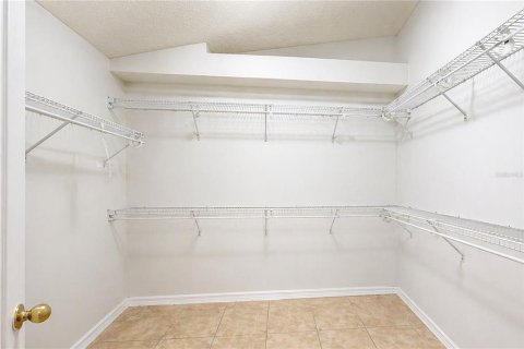House in Winter Garden, Florida 3 bedrooms, 151.24 sq.m. № 2152360 - photo 26