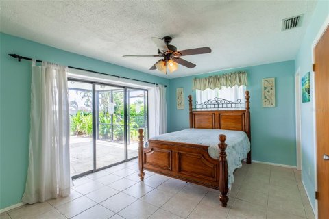 House in Punta Gorda, Florida 2 bedrooms, 130.16 sq.m. № 1835366 - photo 20