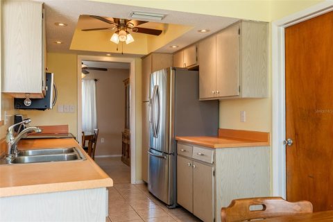 House in Punta Gorda, Florida 2 bedrooms, 130.16 sq.m. № 1835366 - photo 2