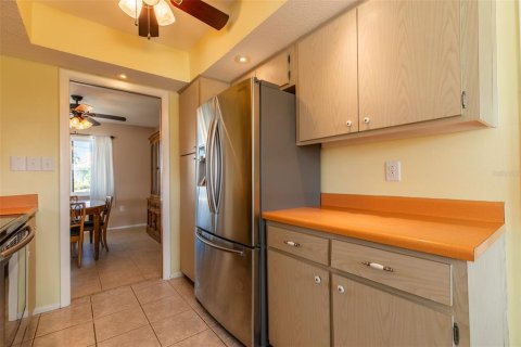 House in Punta Gorda, Florida 2 bedrooms, 130.16 sq.m. № 1835366 - photo 13