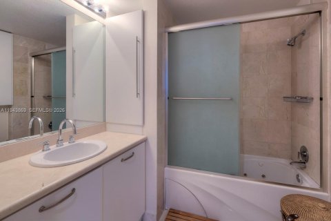 Снять в аренду кондоминиум в Майами-Бич, Флорида 1 спальня, 65.03м2, № 2000617 - фото 15