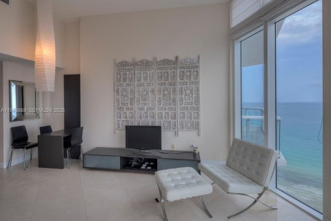 Снять в аренду кондоминиум в Майами-Бич, Флорида 1 спальня, 65.03м2, № 2000617 - фото 9