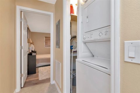 Condominio en venta en Largo, Florida, 1 dormitorio, 79.52 m2 № 1866874 - foto 18