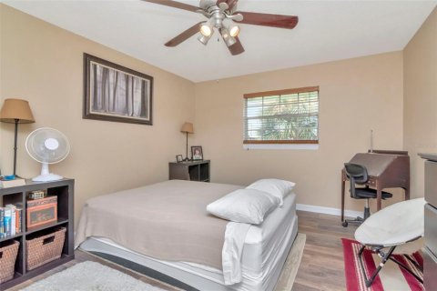 Condominio en venta en Largo, Florida, 1 dormitorio, 79.52 m2 № 1866874 - foto 20