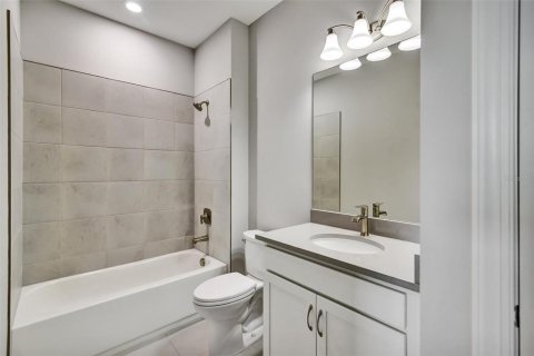 Casa en alquiler en Sarasota, Florida, 3 dormitorios, 238.11 m2 № 1831162 - foto 27
