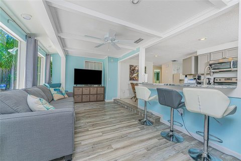 House in Englewood, Florida 2 bedrooms, 103.86 sq.m. № 1732997 - photo 15