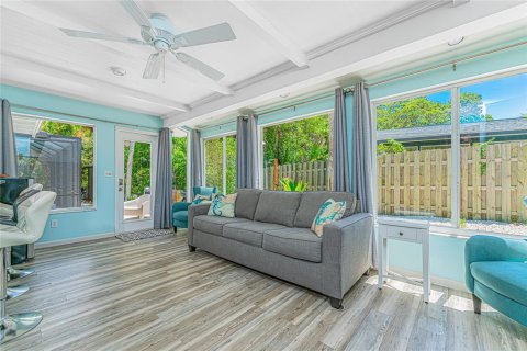 House in Englewood, Florida 2 bedrooms, 103.86 sq.m. № 1732997 - photo 16