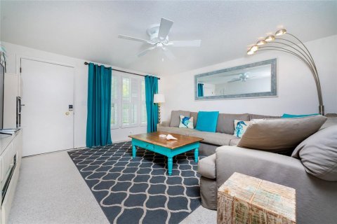 House in Englewood, Florida 2 bedrooms, 103.86 sq.m. № 1732997 - photo 7