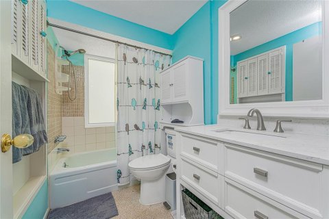House in Englewood, Florida 2 bedrooms, 103.86 sq.m. № 1732997 - photo 18