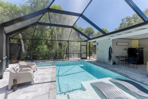 House in Englewood, Florida 2 bedrooms, 103.86 sq.m. № 1732997 - photo 10