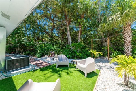 House in Englewood, Florida 2 bedrooms, 103.86 sq.m. № 1732997 - photo 25