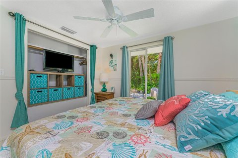 House in Englewood, Florida 2 bedrooms, 103.86 sq.m. № 1732997 - photo 17