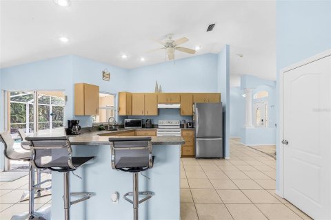 Villa ou maison à vendre à North Port, Floride: 3 chambres, 178.37 m2 № 2123170 - photo 16