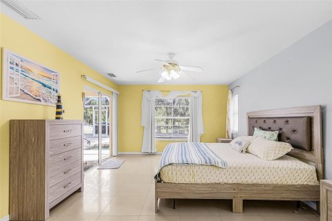 Villa ou maison à vendre à North Port, Floride: 3 chambres, 178.37 m2 № 2123170 - photo 7