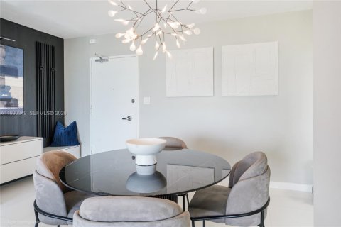 Купить кондоминиум в Майами-Бич, Флорида 2 спальни, 96.62м2, № 2057805 - фото 9