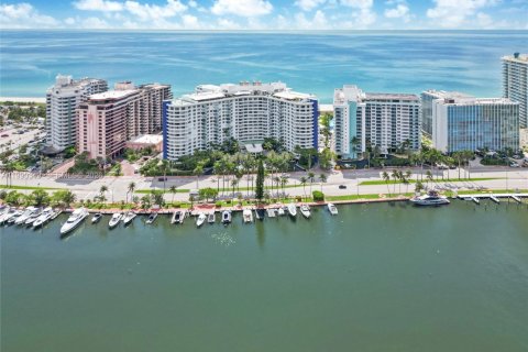 Купить кондоминиум в Майами-Бич, Флорида 2 спальни, 96.62м2, № 2057805 - фото 30