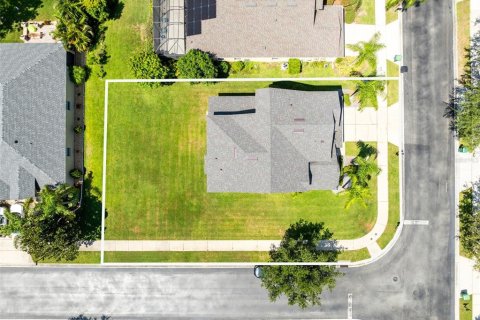 House in Winter Garden, Florida 4 bedrooms, 280.75 sq.m. № 1853398 - photo 30