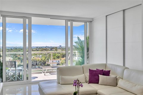 Снять в аренду кондоминиум в Майами-Бич, Флорида 2 спальни, 110.55м2, № 1951709 - фото 15