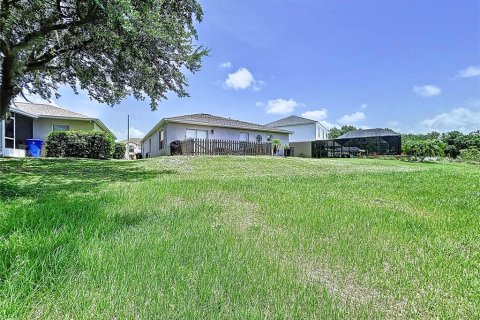 House in Riverview, Florida 4 bedrooms, 174.1 sq.m. № 1781272 - photo 9