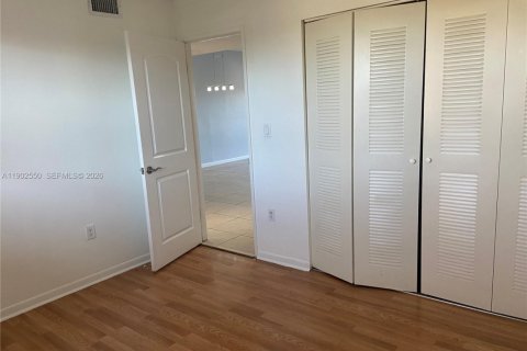 Copropriété à vendre à Sunrise, Floride: 2 chambres, 91.6 m2 № 1953941 - photo 27