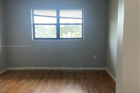 Купить кондоминиум в Санрайз, Флорида 2 спальни, 91.6м2, № 1953941 - фото 15