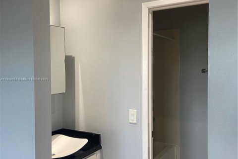 Купить кондоминиум в Санрайз, Флорида 2 спальни, 91.6м2, № 1953941 - фото 18