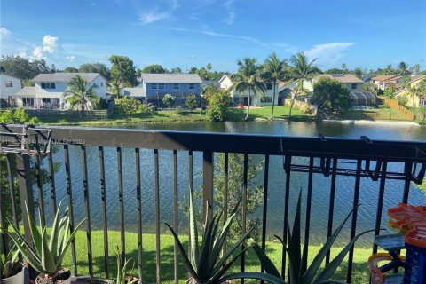 Купить кондоминиум в Санрайз, Флорида 2 спальни, 91.6м2, № 1953941 - фото 11