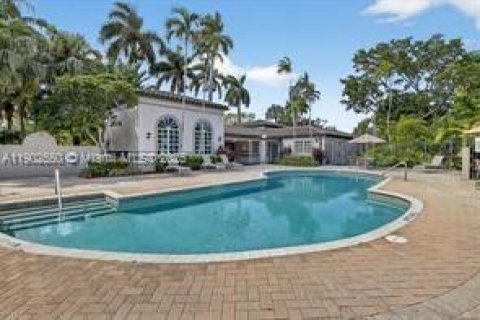 Купить кондоминиум в Санрайз, Флорида 2 спальни, 91.6м2, № 1953941 - фото 3