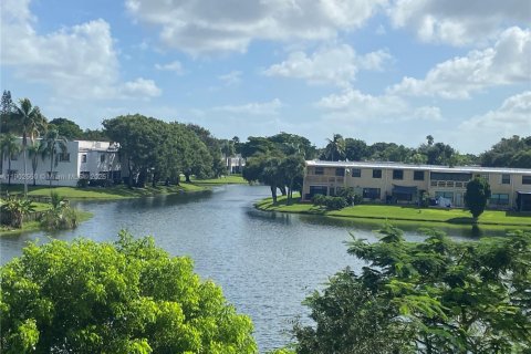 Купить кондоминиум в Санрайз, Флорида 2 спальни, 91.6м2, № 1953941 - фото 24