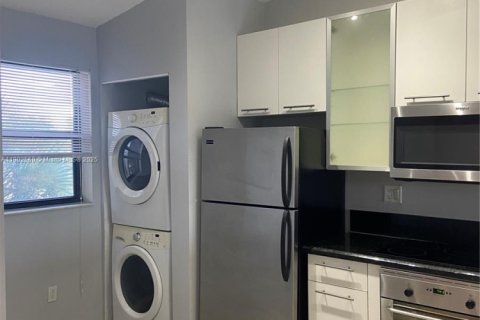 Купить кондоминиум в Санрайз, Флорида 2 спальни, 91.6м2, № 1953941 - фото 13