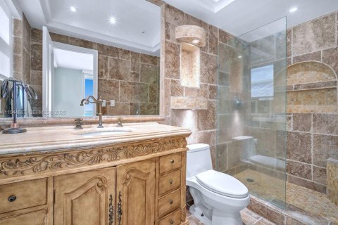 Condo in Hollywood, Florida, 2 bedrooms  № 2002696 - photo 21