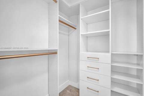 Condo in Hollywood, Florida, 2 bedrooms  № 2002696 - photo 26