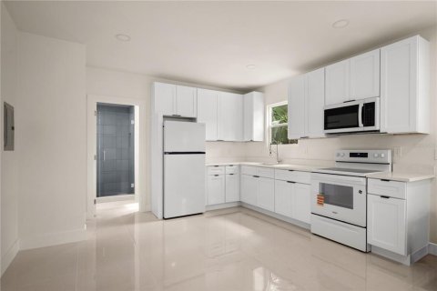 Appartement à louer à Clearwater, Floride: 1 chambre, 52.49 m2 № 2413887 - photo 4