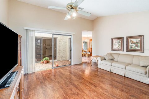 Casa en venta en Orlando, Florida, 3 dormitorios, 119.38 m2 № 1808113 - foto 5