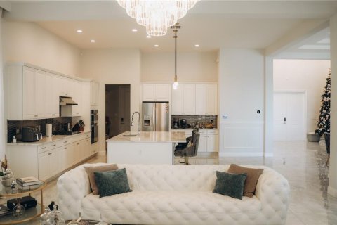 Casa en venta en Winter Garden, Florida, 6 dormitorios, 491.17 m2 № 2123193 - foto 8