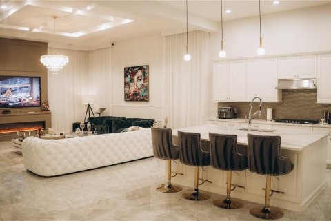 Casa en venta en Winter Garden, Florida, 6 dormitorios, 491.17 m2 № 2123193 - foto 14