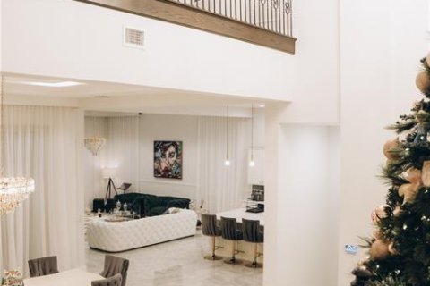 Casa en venta en Winter Garden, Florida, 6 dormitorios, 491.17 m2 № 2123193 - foto 26