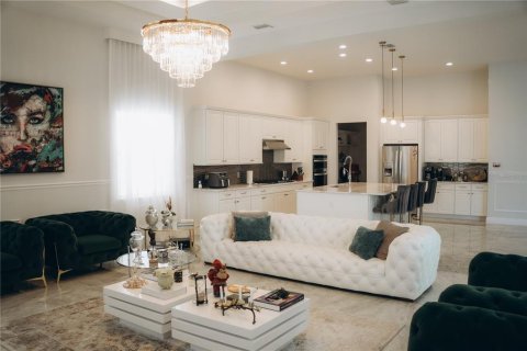 Casa en venta en Winter Garden, Florida, 6 dormitorios, 491.17 m2 № 2123193 - foto 9