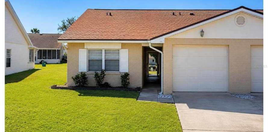House in Port Orange, Florida 2 bedrooms, 119.57 sq.m. № 2230610