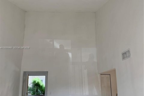 Condominio en alquiler en Miami, Florida, 2 dormitorios, 92.9 m2 № 2085300 - foto 6