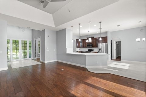 House in Orlando, Florida 3 bedrooms, 316.05 sq.m. № 2287521 - photo 8