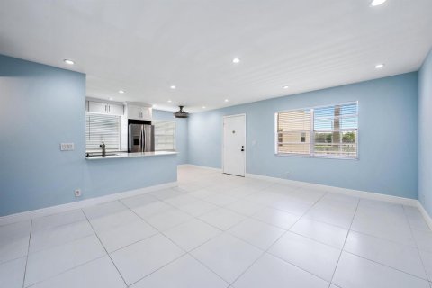 Copropriété à louer à Delray Beach, Floride: 2 chambres, 84.54 m2 № 2251969 - photo 8