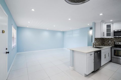 Copropriété à louer à Delray Beach, Floride: 2 chambres, 84.54 m2 № 2251969 - photo 6