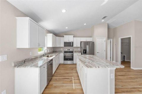 Villa ou maison à vendre à Ocklawaha, Floride: 3 chambres, 129.97 m2 № 1908088 - photo 5