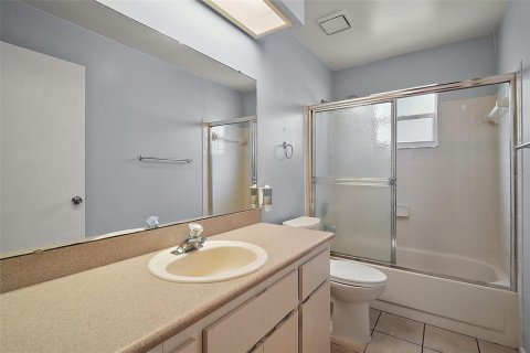 Casa en venta en Leesburg, Florida, 2 dormitorios, 121.33 m2 № 1716456 - foto 23