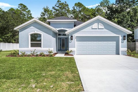 House in Palm Coast, Florida 2 bedrooms, 176.98 sq.m. № 2197315 - photo 3